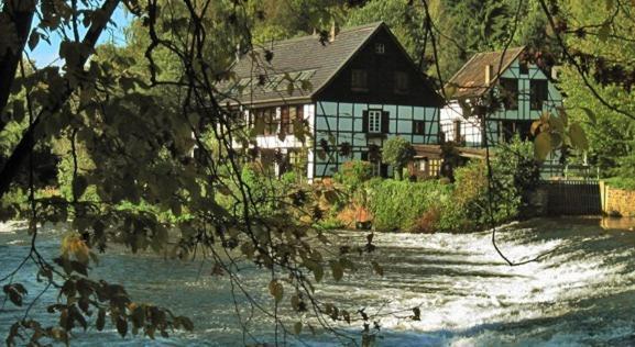 Hotel Zur Eich Wermelskirchen Exterior photo